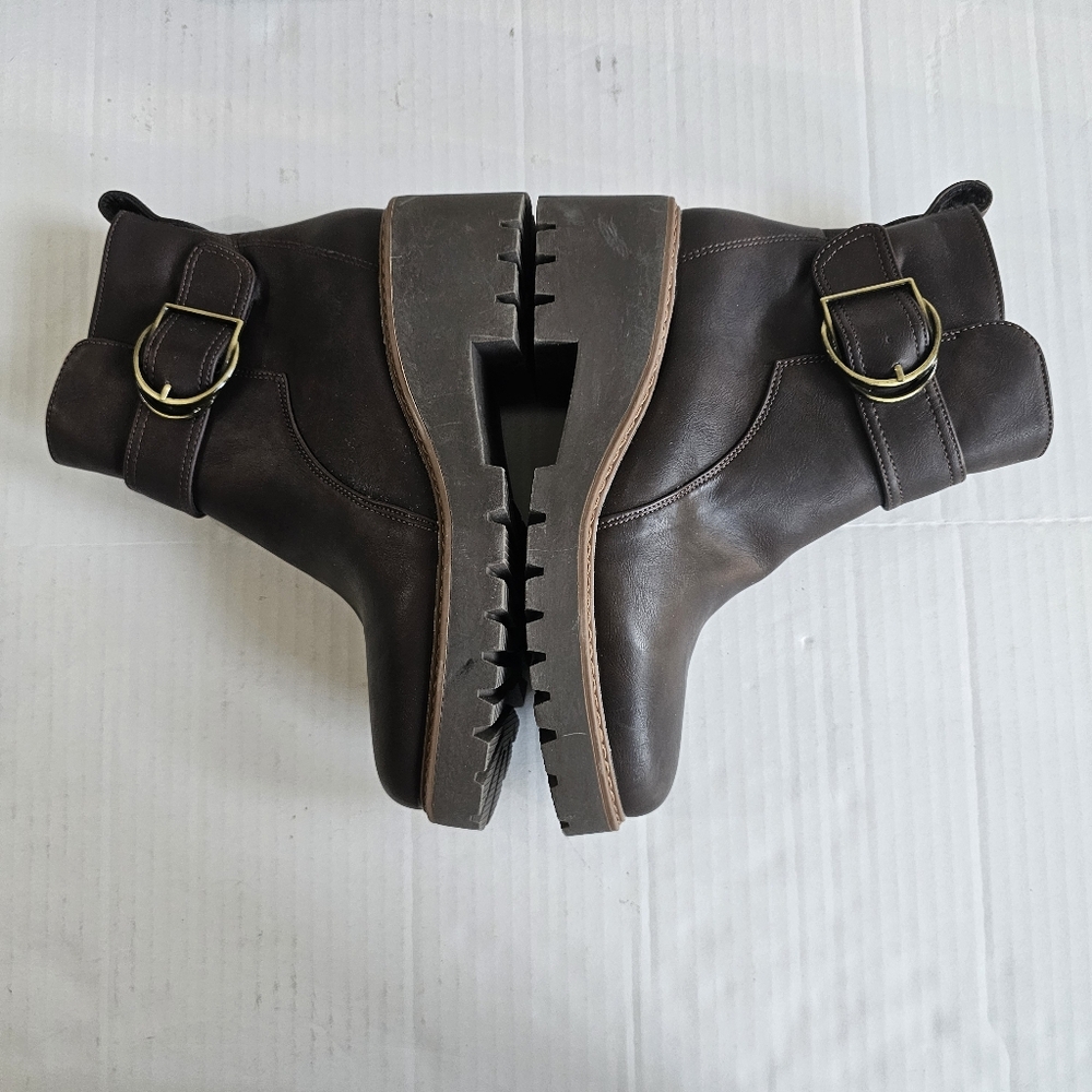 Rock & Candy Lorelai Boots Size 8.5 Brown Lug Soles Side Zipper Faux Leather - Picture 5 of 15